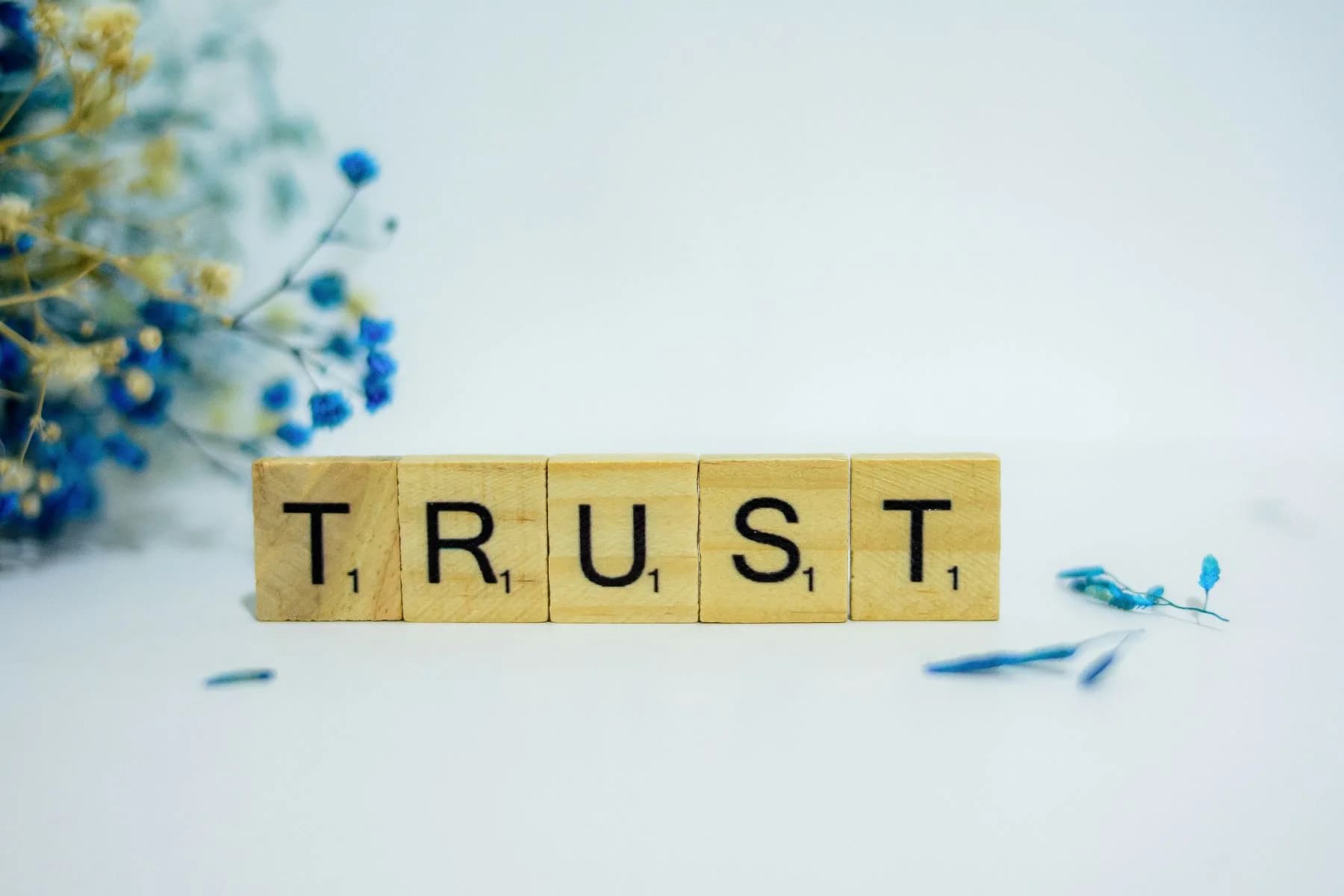 What Is E-A-T (Expertise, Authoritativeness, Trustworthiness) And Why It Matters