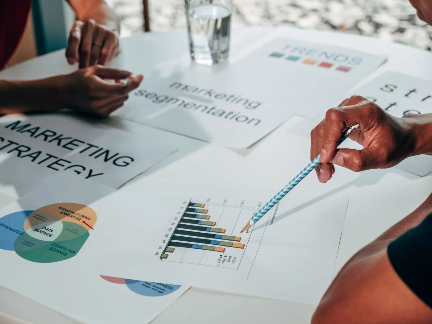 In House Marketing Vs An Agency, Which Is Right For Your Business