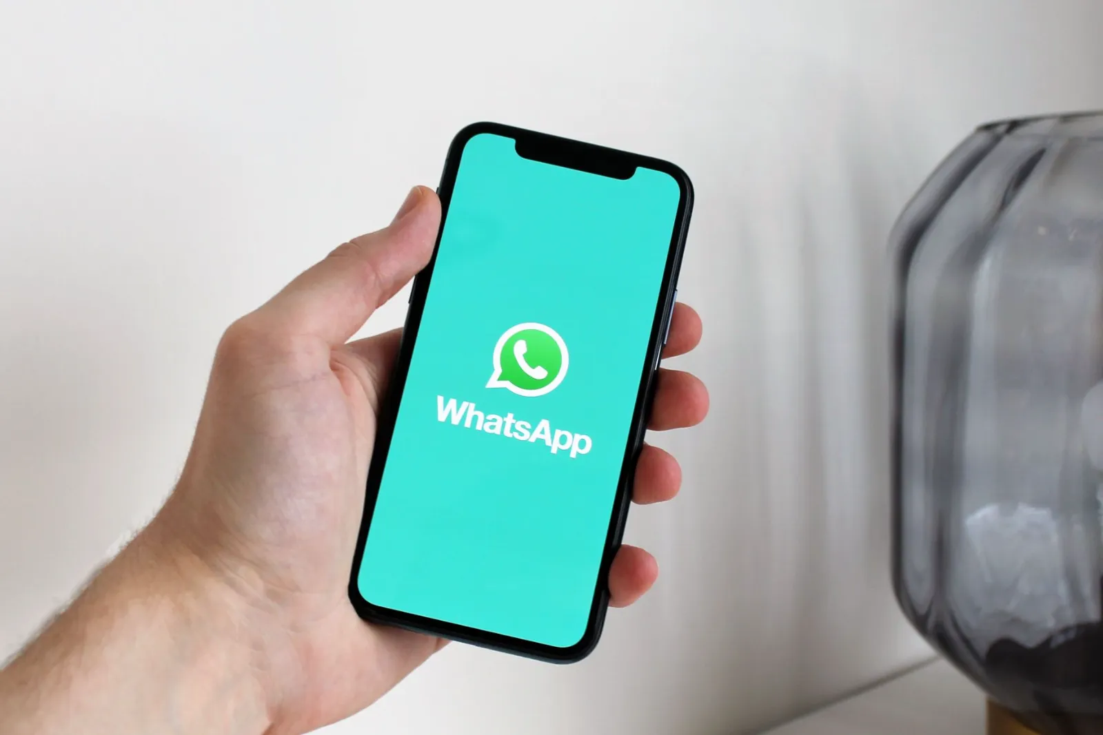 How To Use WhatsApp Business To Reach Your Customers